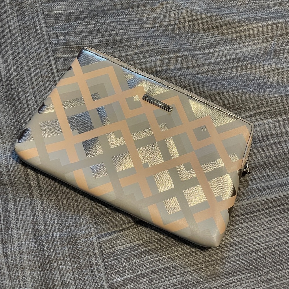 Stella & Dot clutch or makeup bag